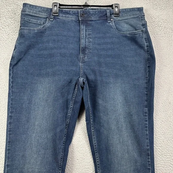 NYC The Perfect Jean Athletic Fit Mens 42X30 Blue Distressed Stretch 5 Pockets